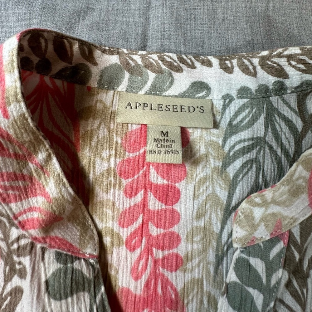Appleseed's PK of 2 Pink Cream Striped/Floral Vine Patterned Button up Shirts - Picture 7 of 13